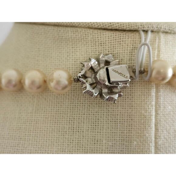 Vintage Marvella Faux Pearl Necklace 1960s - Picture 5 of 10